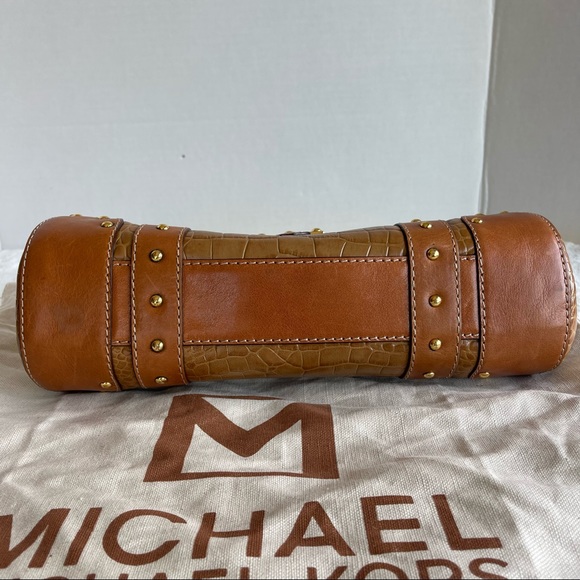 Michael Kors Vintage Handbag -Authentic With Dust-bag - Picture 7 of 16